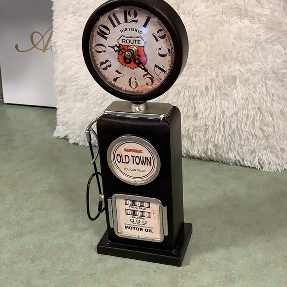 Route 66 gas pump 14” brown clock - Picture 2 of 4